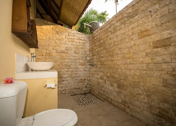 North Bali Beach Cottages * ペムテラン