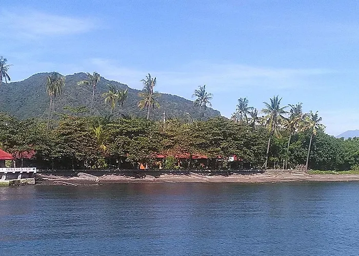 リゾート North Bali Beach Cottages ペムテラン